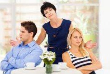 شيخة روحانية مغربية الشيخة ام عبد اللطيف0096176077739-تفسير رؤية أبتعاد وطلاق الزوج لزوجته فى المنام