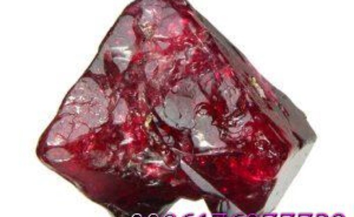 حجر الياقوت الأصلي والمخدم-اقوى وافضل شيخة روحانية مغربية الشيخة ام عبد اللطيف0096176077739